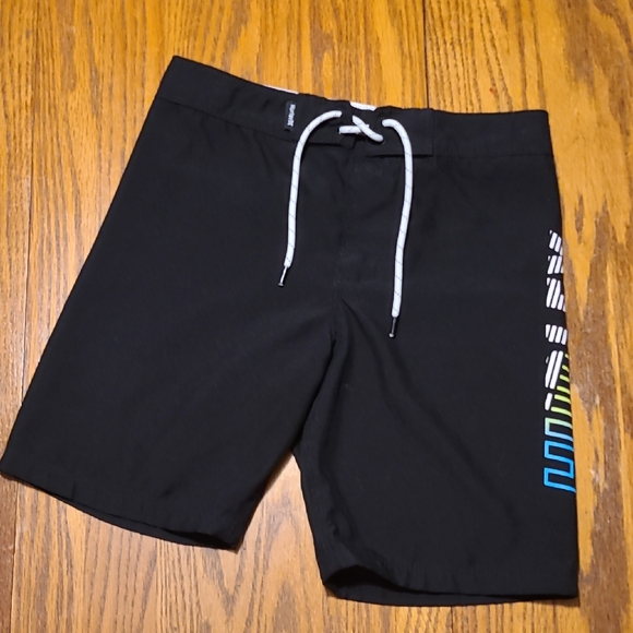 Hurley Black Board Shorts with Multicolor Side Logo - Boy's 7 - Picture 1 of 8